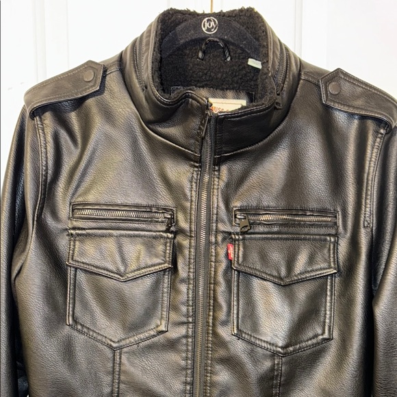Men's Levi Black Jacket 🖤 - Picture 2 of 11